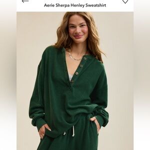 Aerie Forest Green Sherpa Henley Buttoned Sweatshirt Size L NWT